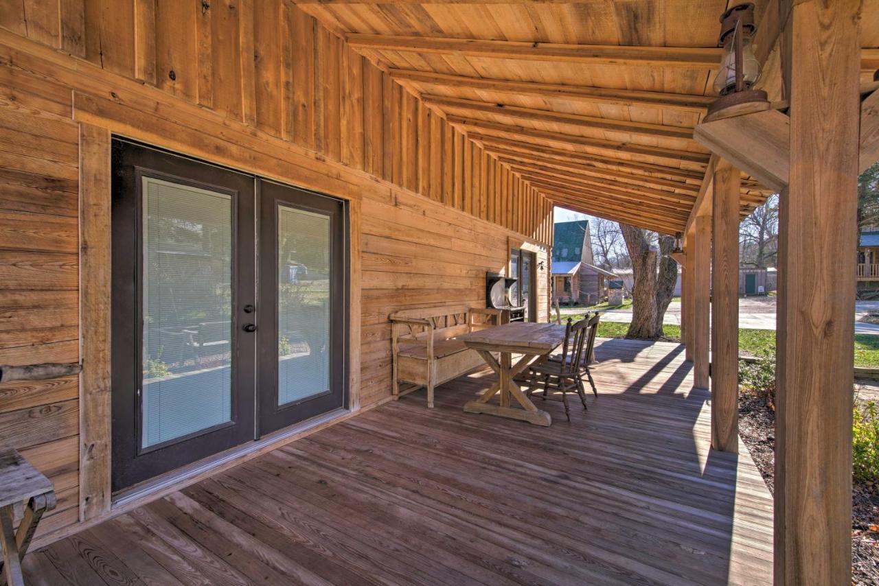 Quiet Hollister Cabin Walk To Lake Taneycomo Екстериор снимка