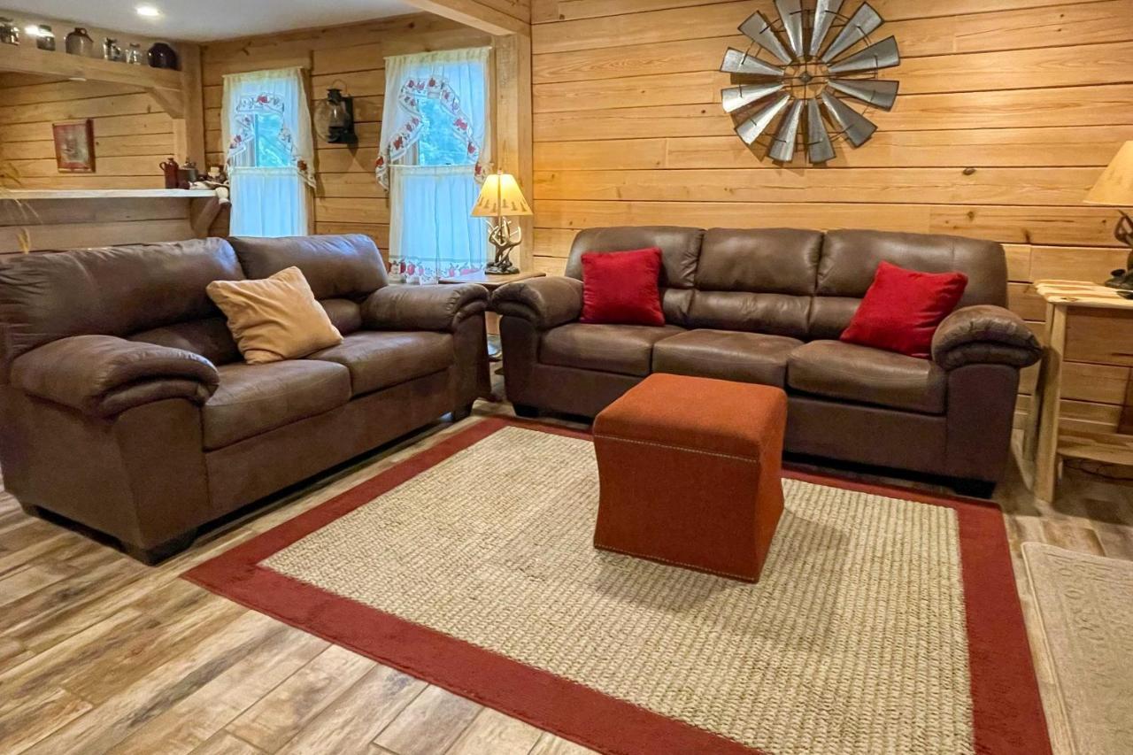 Quiet Hollister Cabin Walk To Lake Taneycomo Екстериор снимка